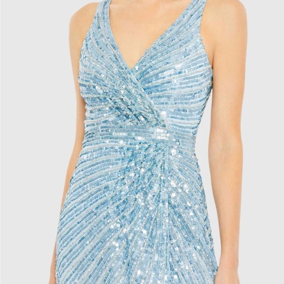Mac Duggal 5685 NWT Sequined Faux Wrap Sleeveless Gown - Picture 2 of 6